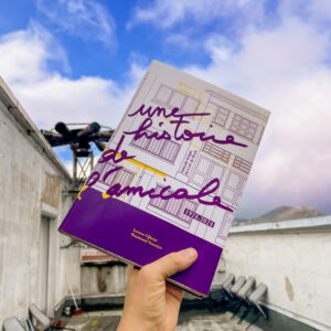 Couverture du livre Une histoire de l'amicale laïque du Crêt de Roch – Papier Feu, maison d’édition indépendante à Saint-Étienne